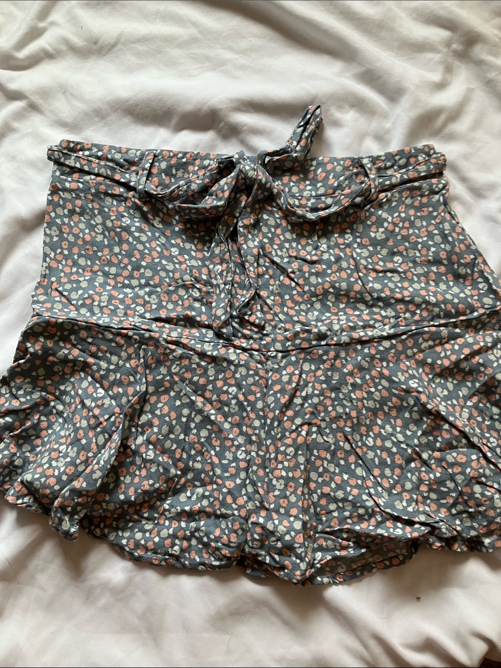 Urban Romantics: Floral Tie-Waist Women's Skirt with shorts- M